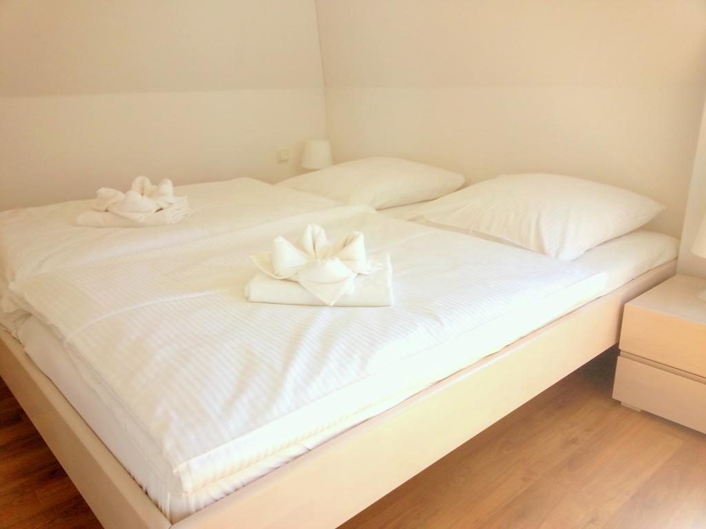 Ferienwohnung Wiek Im Hafenkieker วีคเอาฟ์รือเกน ห้อง รูปภาพ